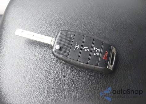 2016 Kia Sorento 2.4L Lx z USA, uszkodzony, nr VIN 5XYPG4A37GG096157